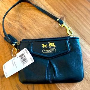 Coach brand new leather wristlet